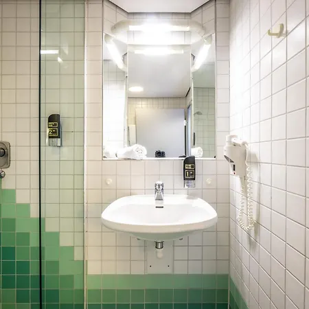 Hotel Goettingen-west 2*