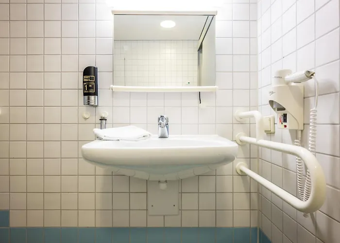 Hotel Goettingen-west 2*